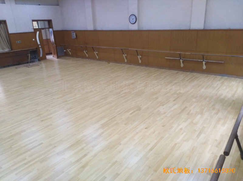 �����赸�W(xu��)Ժ�w���ذ尲�b����4