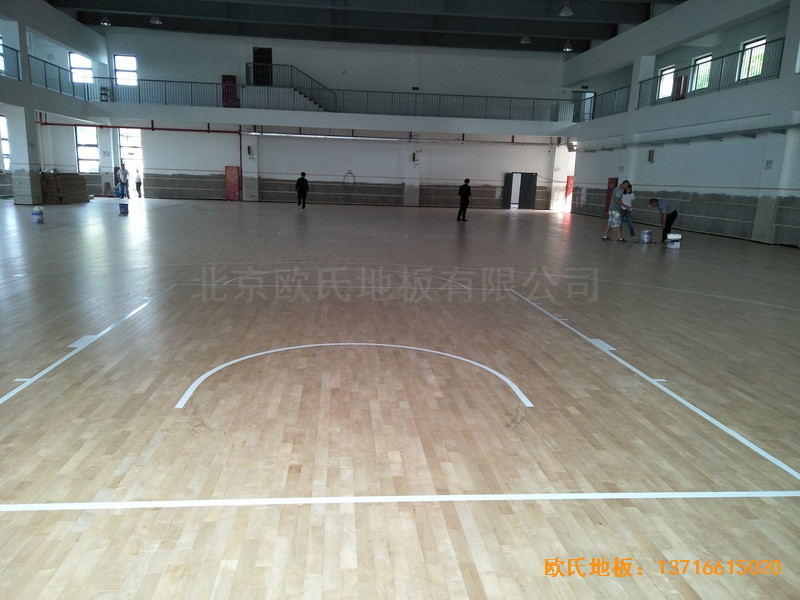 �Ϻ��ζ����ƌW(xu��)У�@���^�\(y��n)��(d��ng)ľ�ذ���b����4
