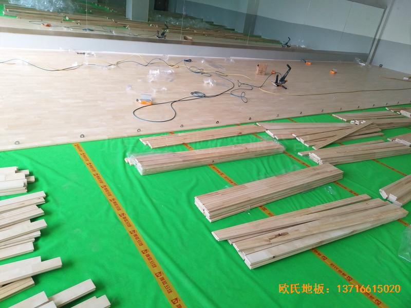����ŭ���������\���^�w���ذ尲�b����3