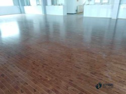定制體育場地地板品牌